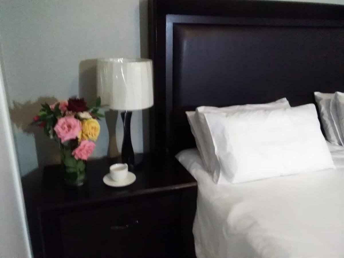 יוהנסבורג Tlelakufuma Guest House מראה חיצוני תמונה