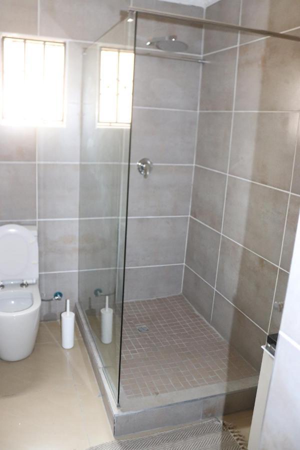 יוהנסבורג Tlelakufuma Guest House מראה חיצוני תמונה