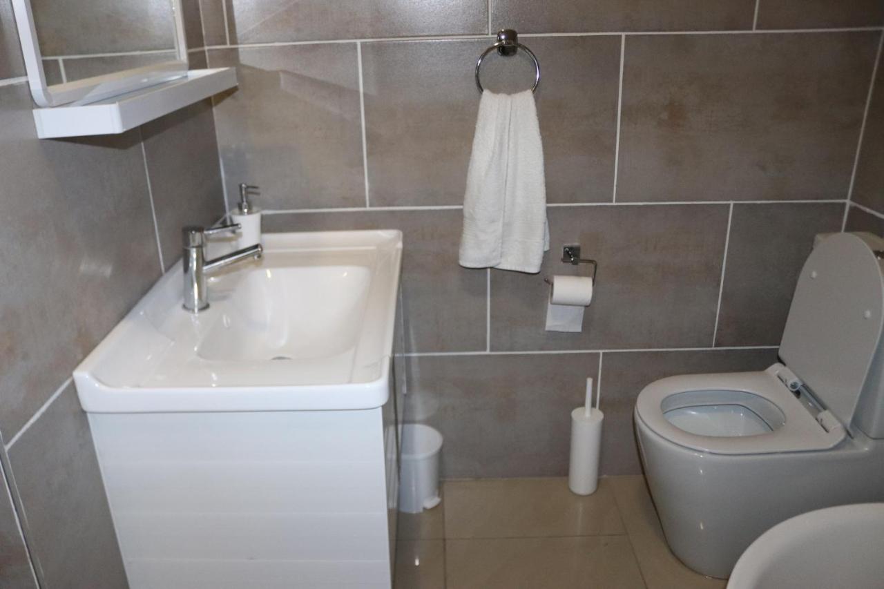 יוהנסבורג Tlelakufuma Guest House מראה חיצוני תמונה