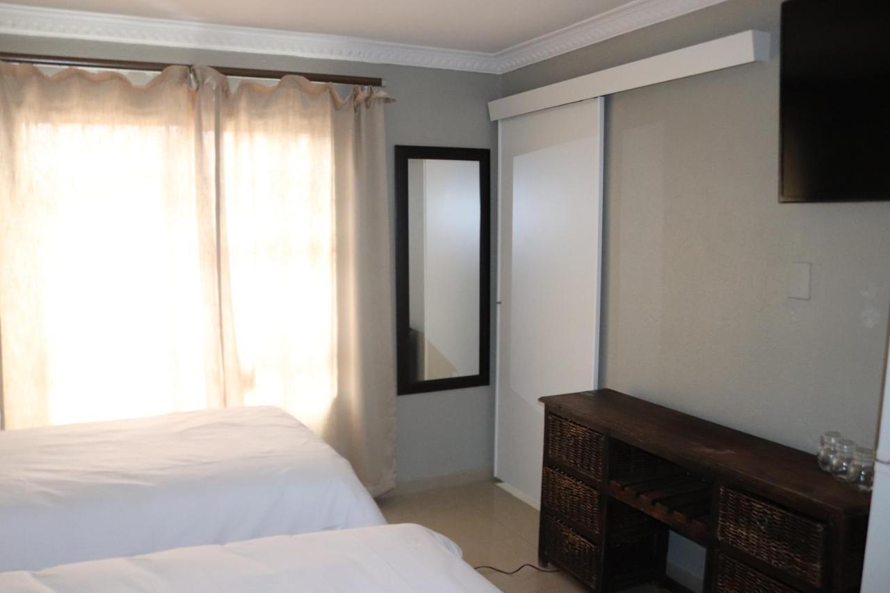 יוהנסבורג Tlelakufuma Guest House מראה חיצוני תמונה