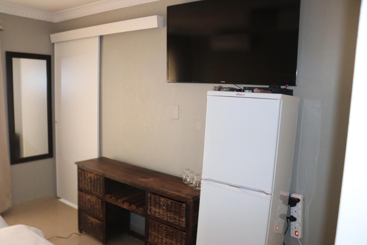 יוהנסבורג Tlelakufuma Guest House מראה חיצוני תמונה