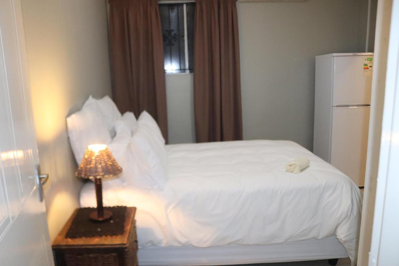 יוהנסבורג Tlelakufuma Guest House מראה חיצוני תמונה