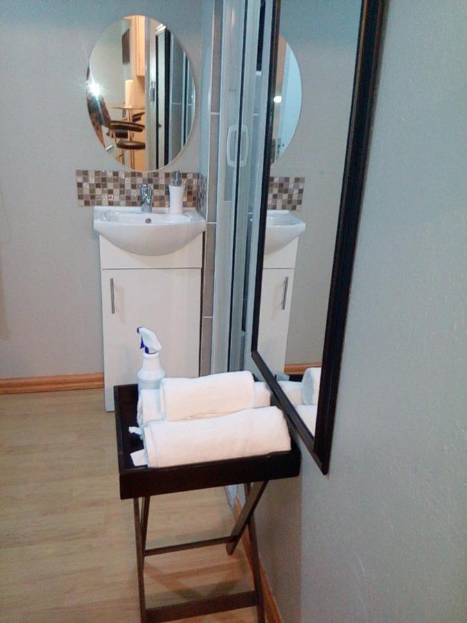 יוהנסבורג Tlelakufuma Guest House מראה חיצוני תמונה