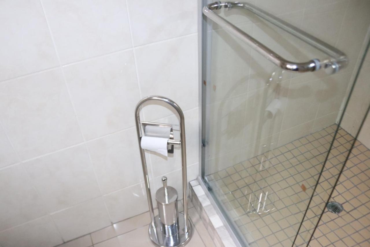 יוהנסבורג Tlelakufuma Guest House מראה חיצוני תמונה